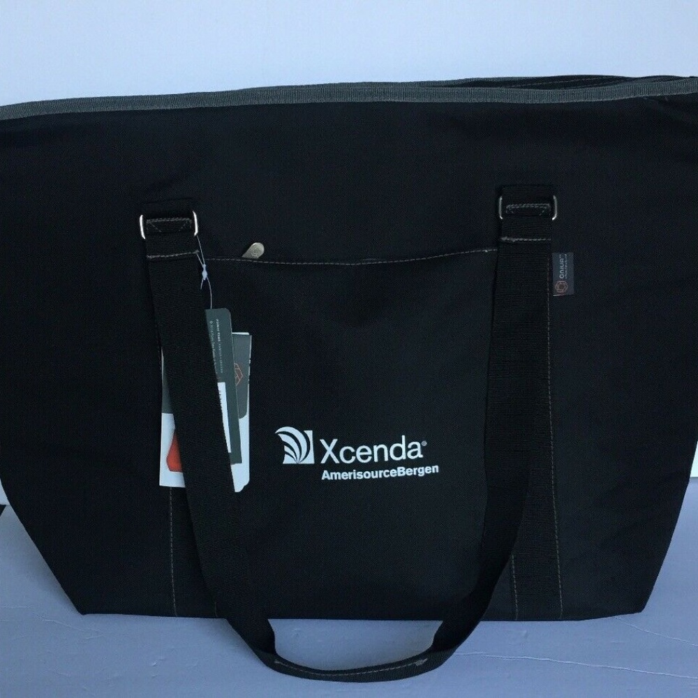 Oniva Black Tahoe Zippered Insulated XL Cooler bag